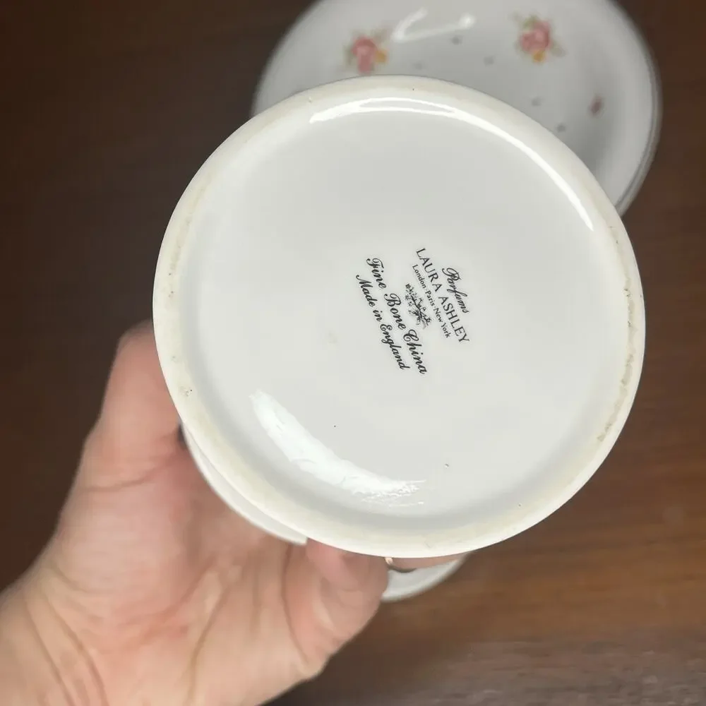 Laura Ashley Parfums Fine Bone China 3 Piece Bathroom Set Soap Dish Jar Floral